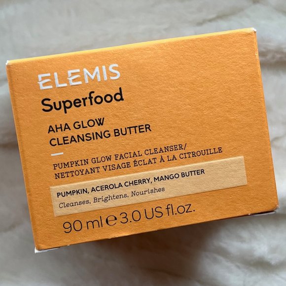 Superfood AHA Glow Cleansing Butter - Picture 3 of 3